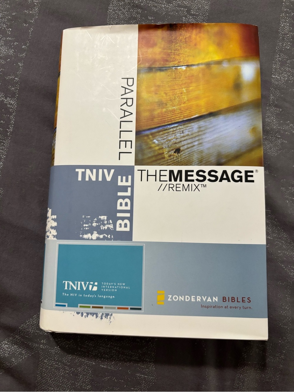 📖Zondervan Bibles TNIV The Message Remix Parallel Bible - Blue & White Cover
